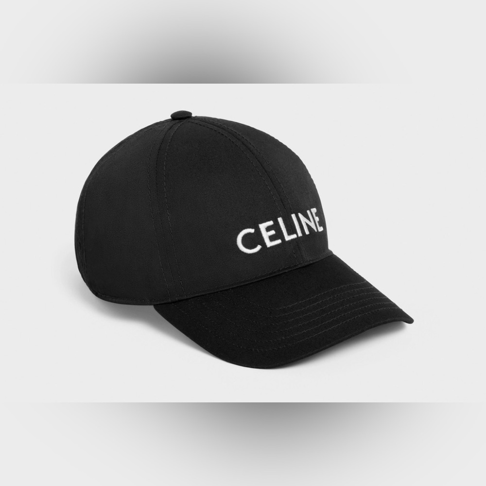 CELINE BASEBALL CAP IN COTTON
570 USD